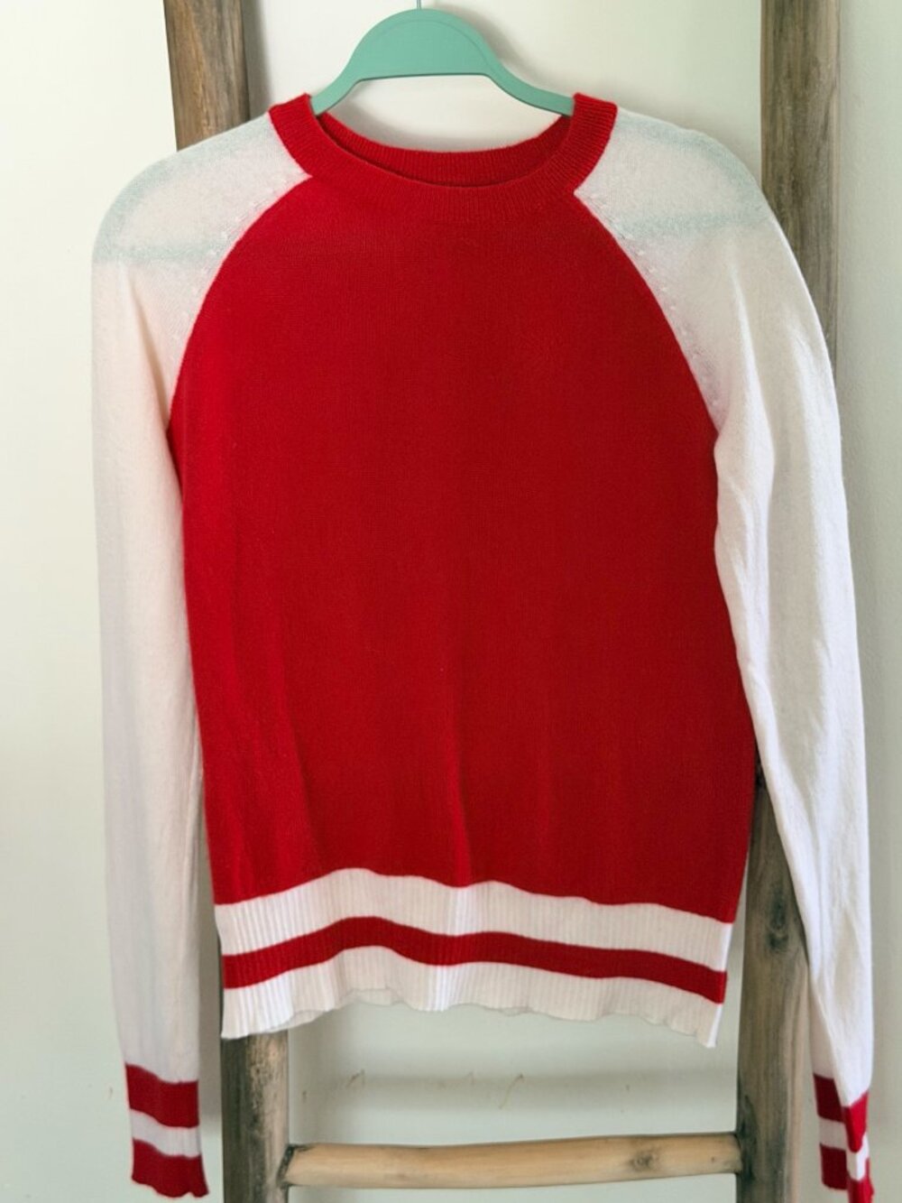 Aqua 100% Cashmere Color Block (Red/Cream) Sweater Ladies M